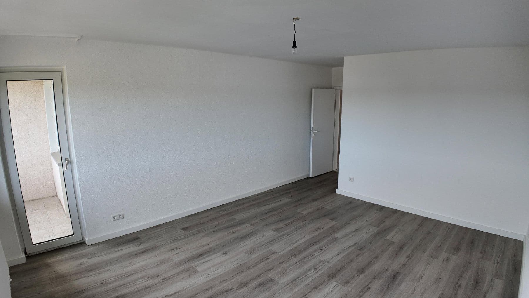 Prenájom bytu 3-izbový 86 m², Haan, Severné Porýnie - Westfálsko Prenájom bytu 3-izbový 86 m², Haan, Severné Porýnie - Westfálsko