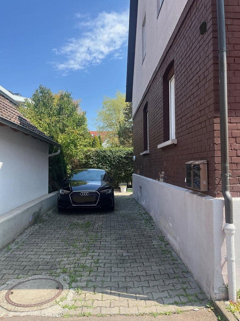 Predaj domu 140 m², pozemok 364 m², Kirchheim unter Teck, Bádensko-Wurttembersko Predaj domu 140 m², pozemok 364 m², Kirchheim unter Teck, Bádensko-Wurttembersko