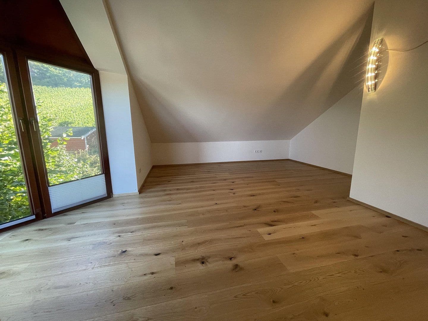 Predaj domu 220 m², pozemok 624 m², Ölspielstr. 35, Sommerhausen, Bavorsko Predaj domu 220 m², pozemok 624 m², Ölspielstr. 35, Sommerhausen, Bavorsko