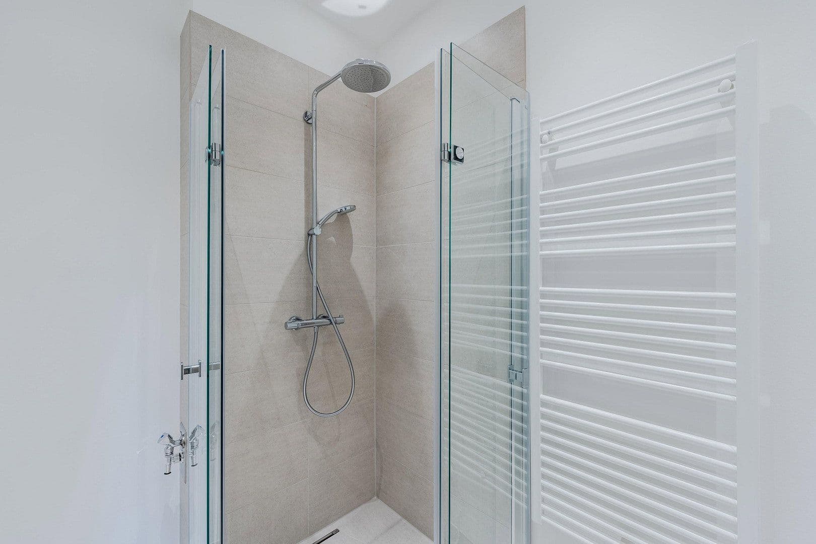 Predaj bytu 4-izbový 167 m², Alsterweg 46c, Berlin, Berlín Predaj bytu 4-izbový 167 m², Alsterweg 46c, Berlin, Berlín