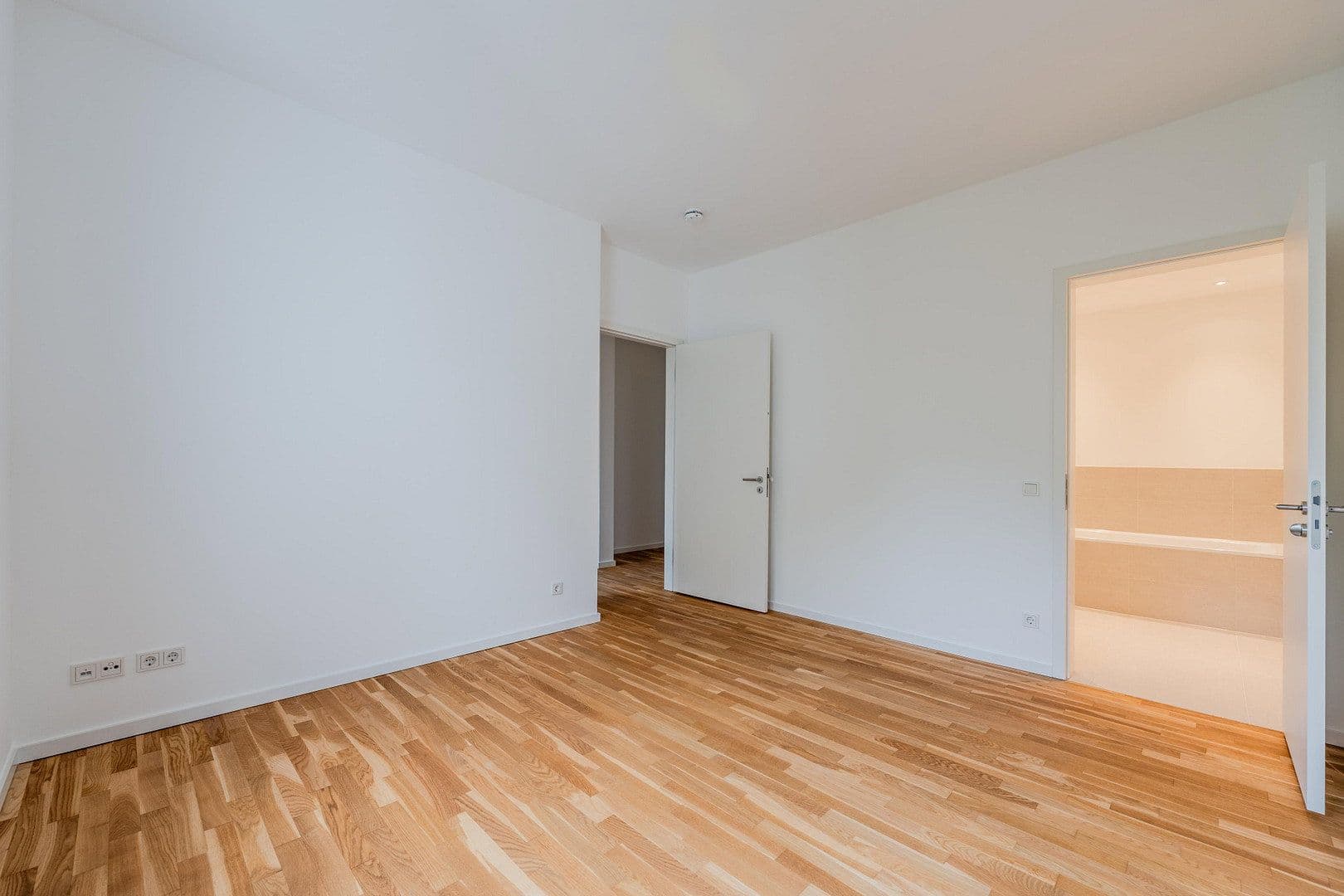 Predaj bytu 4-izbový 167 m², Alsterweg 46c, Berlin, Berlín Predaj bytu 4-izbový 167 m², Alsterweg 46c, Berlin, Berlín