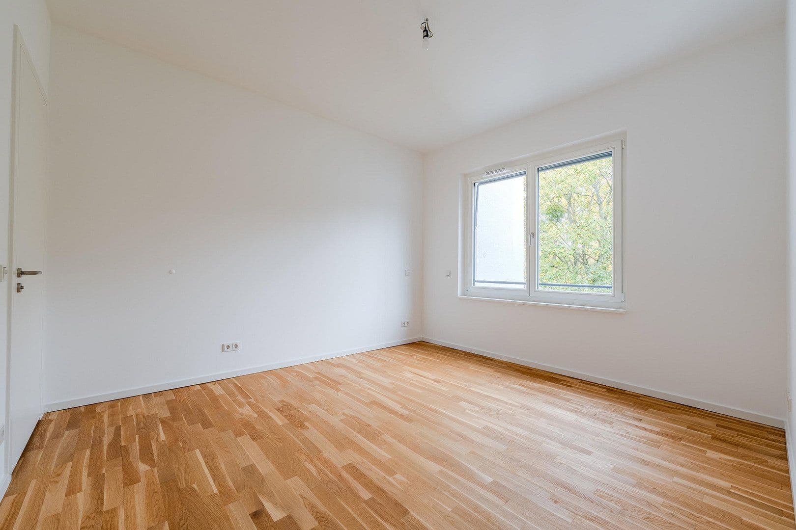 Predaj bytu 4-izbový 167 m², Alsterweg 46c, Berlin, Berlín Predaj bytu 4-izbový 167 m², Alsterweg 46c, Berlin, Berlín