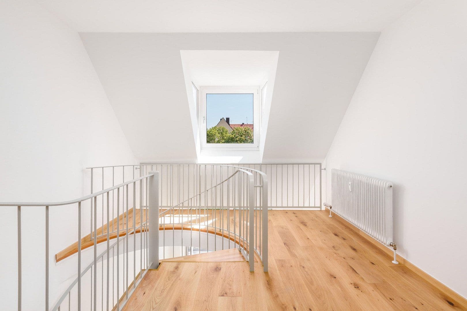 Predaj bytu 2-izbový 47 m², Oettingenstraße 20, München-Lehel, Bavorsko Predaj bytu 2-izbový 47 m², Oettingenstraße 20, München-Lehel, Bavorsko