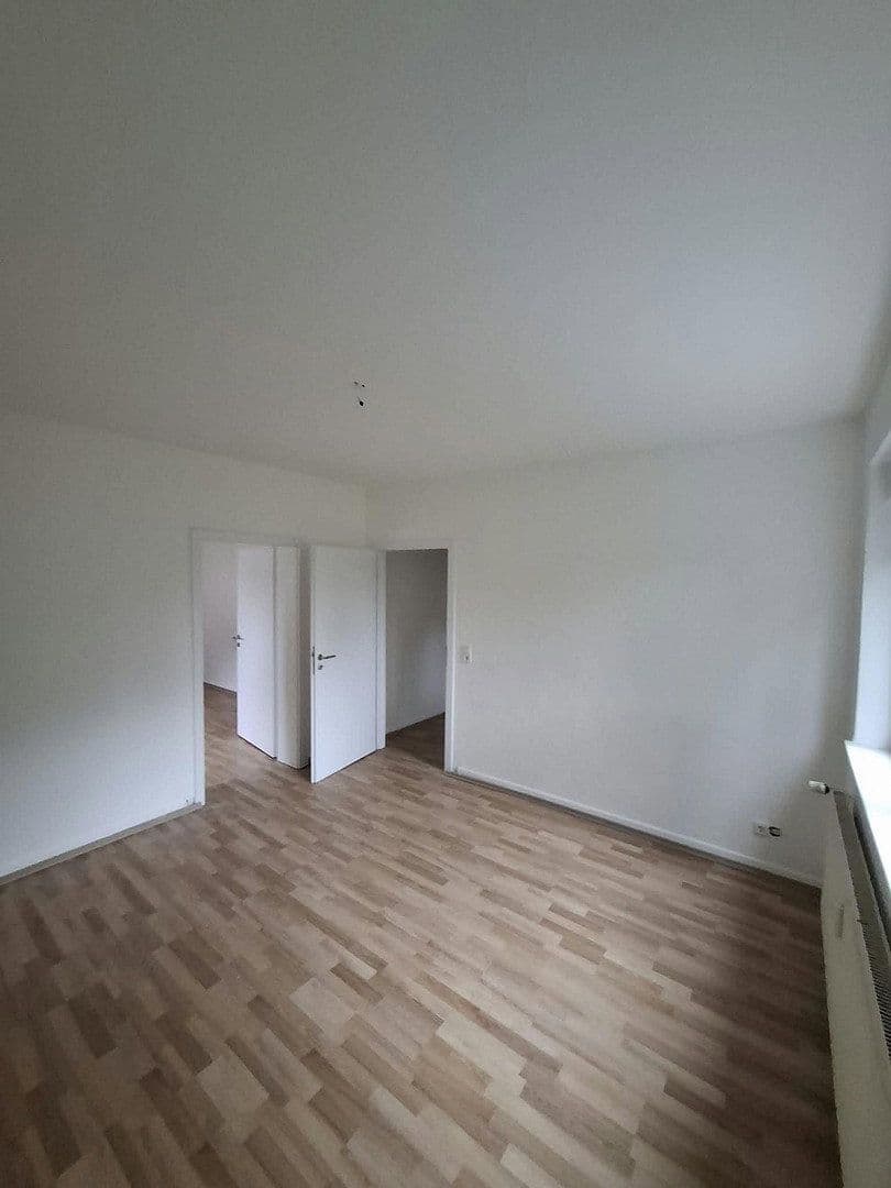 Prenájom bytu 3-izbový 51 m², Luisenstr. 43, Burscheid, Severné Porýnie - Westfálsko Prenájom bytu 3-izbový 51 m², Luisenstr. 43, Burscheid, Severné Porýnie - Westfálsko