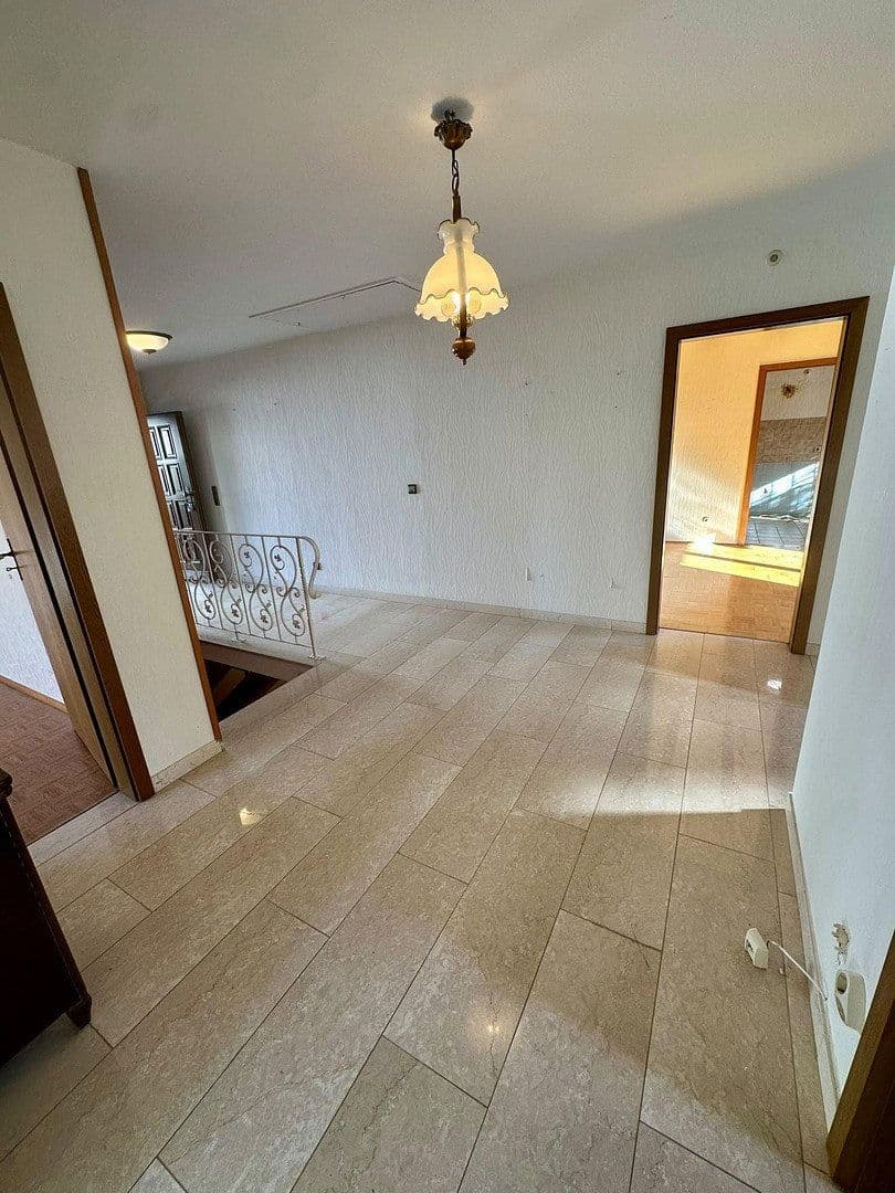 Predaj domu 110 m², pozemok 280 m², Lampertheim, Hesensko Predaj domu 110 m², pozemok 280 m², Lampertheim, Hesensko