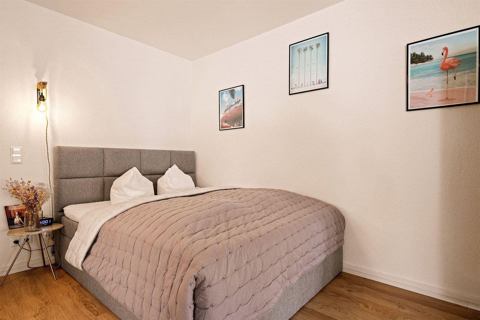 Prenájom bytu 1-izbový 43 m², Friedrichshafen, Bádensko-Wurttembersko Prenájom bytu 1-izbový 43 m², Friedrichshafen, Bádensko-Wurttembersko