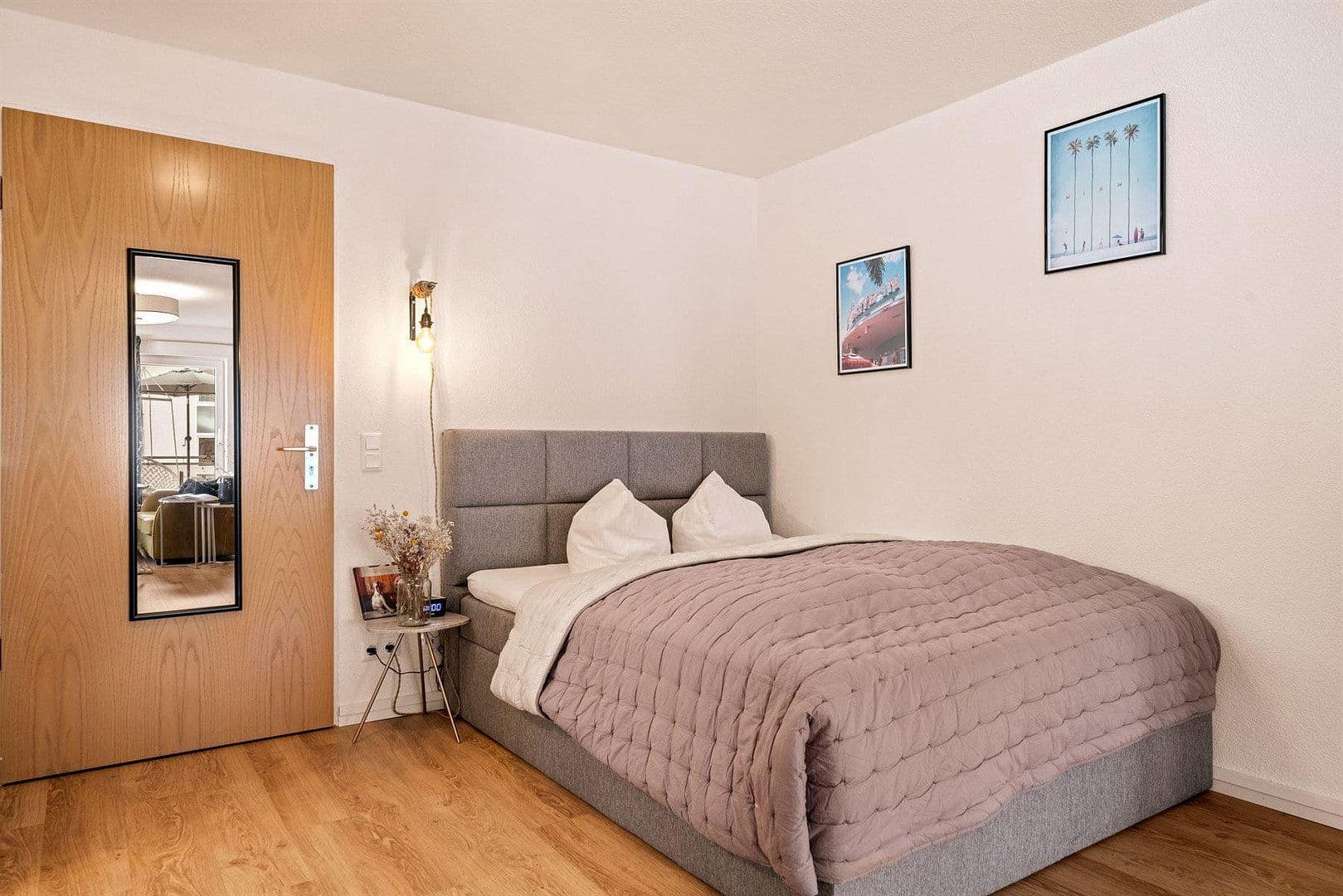 Prenájom bytu 1-izbový 43 m², Friedrichshafen, Bádensko-Wurttembersko Prenájom bytu 1-izbový 43 m², Friedrichshafen, Bádensko-Wurttembersko