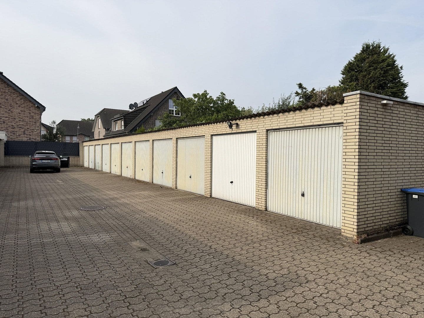Predaj garáže, Homberger Straße 422, Moers, Severné Porýnie - Westfálsko Predaj garáže, Homberger Straße 422, Moers, Severné Porýnie - Westfálsko