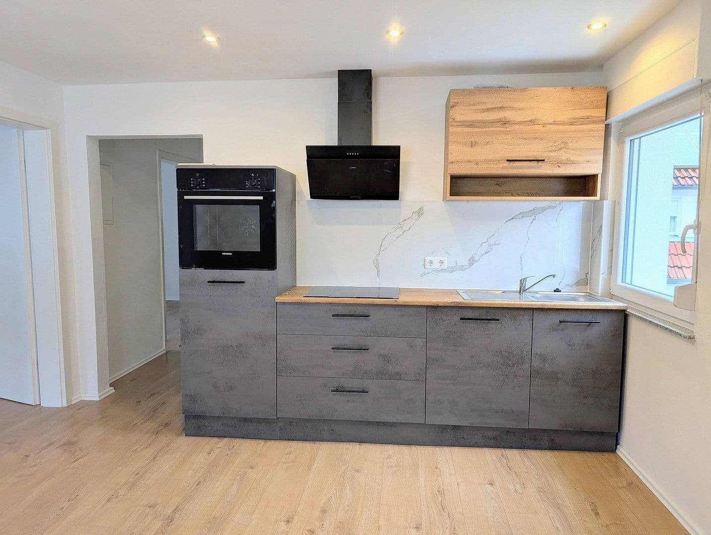 Prenájom bytu 3-izbový 55 m², Kaiserslautern, Porýnie-Falcko Prenájom bytu 3-izbový 55 m², Kaiserslautern, Porýnie-Falcko