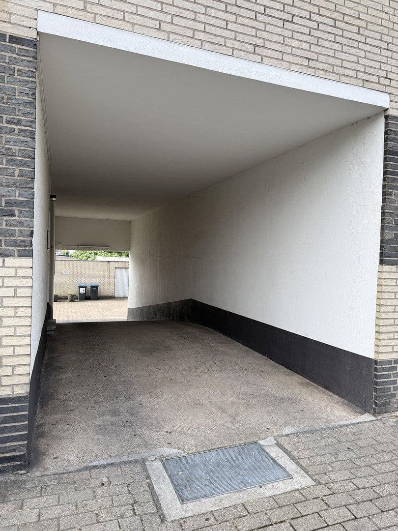 Predaj garáže, Homberger Straße 422, Moers, Severné Porýnie - Westfálsko Predaj garáže, Homberger Straße 422, Moers, Severné Porýnie - Westfálsko