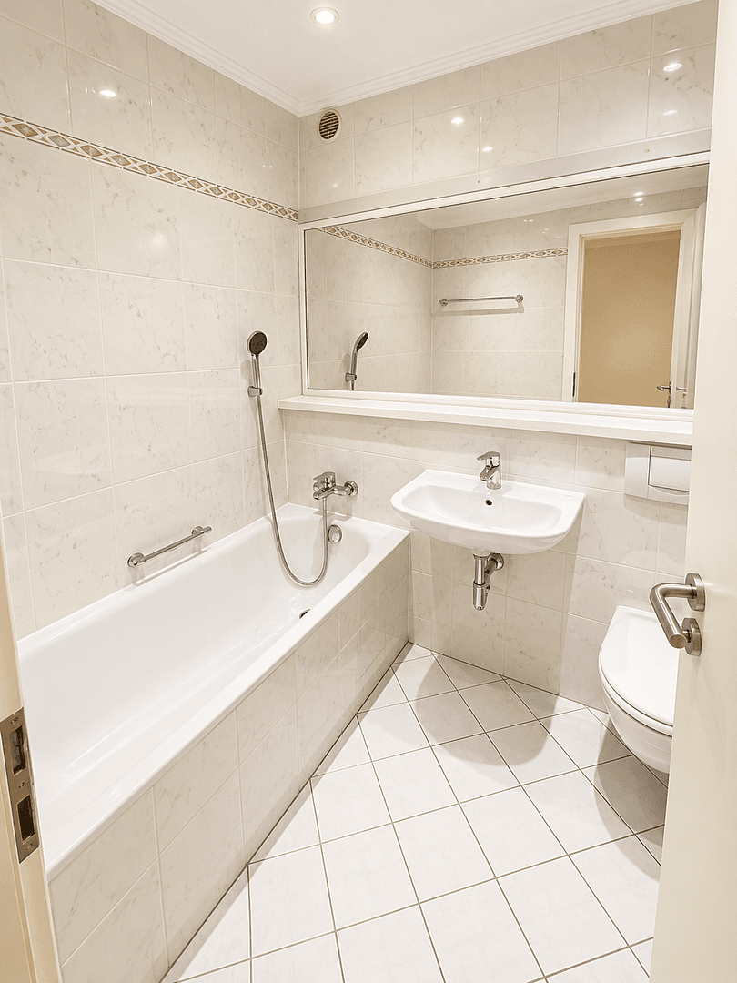 Prenájom bytu 2-izbový 56 m², Münchnerstr. 56, Unterhaching, Bavorsko Prenájom bytu 2-izbový 56 m², Münchnerstr. 56, Unterhaching, Bavorsko