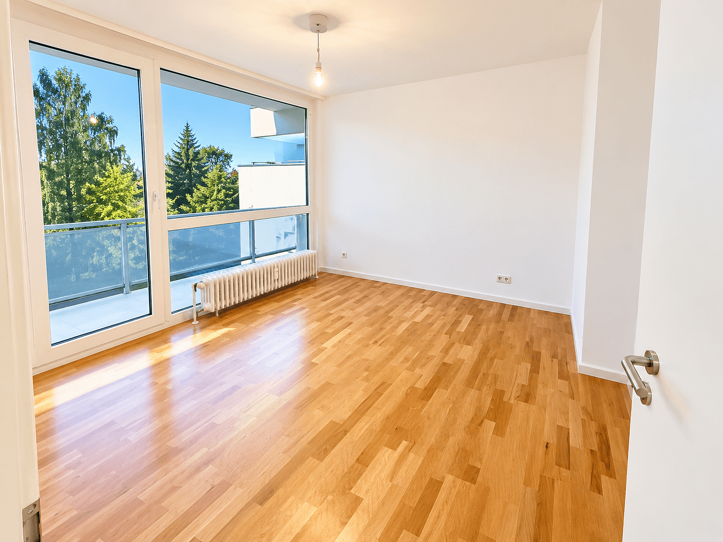 Prenájom bytu 2-izbový 56 m², Münchnerstr. 56, Unterhaching, Bavorsko Prenájom bytu 2-izbový 56 m², Münchnerstr. 56, Unterhaching, Bavorsko