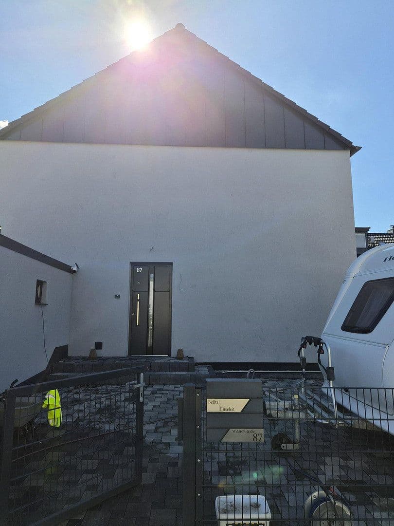 Predaj domu 78 m², pozemok 381 m², Wildroßstraße 87, Gelsenkirchen, Severné Porýnie - Westfálsko Predaj domu 78 m², pozemok 381 m², Wildroßstraße 87, Gelsenkirchen, Severné Porýnie - Westfálsko