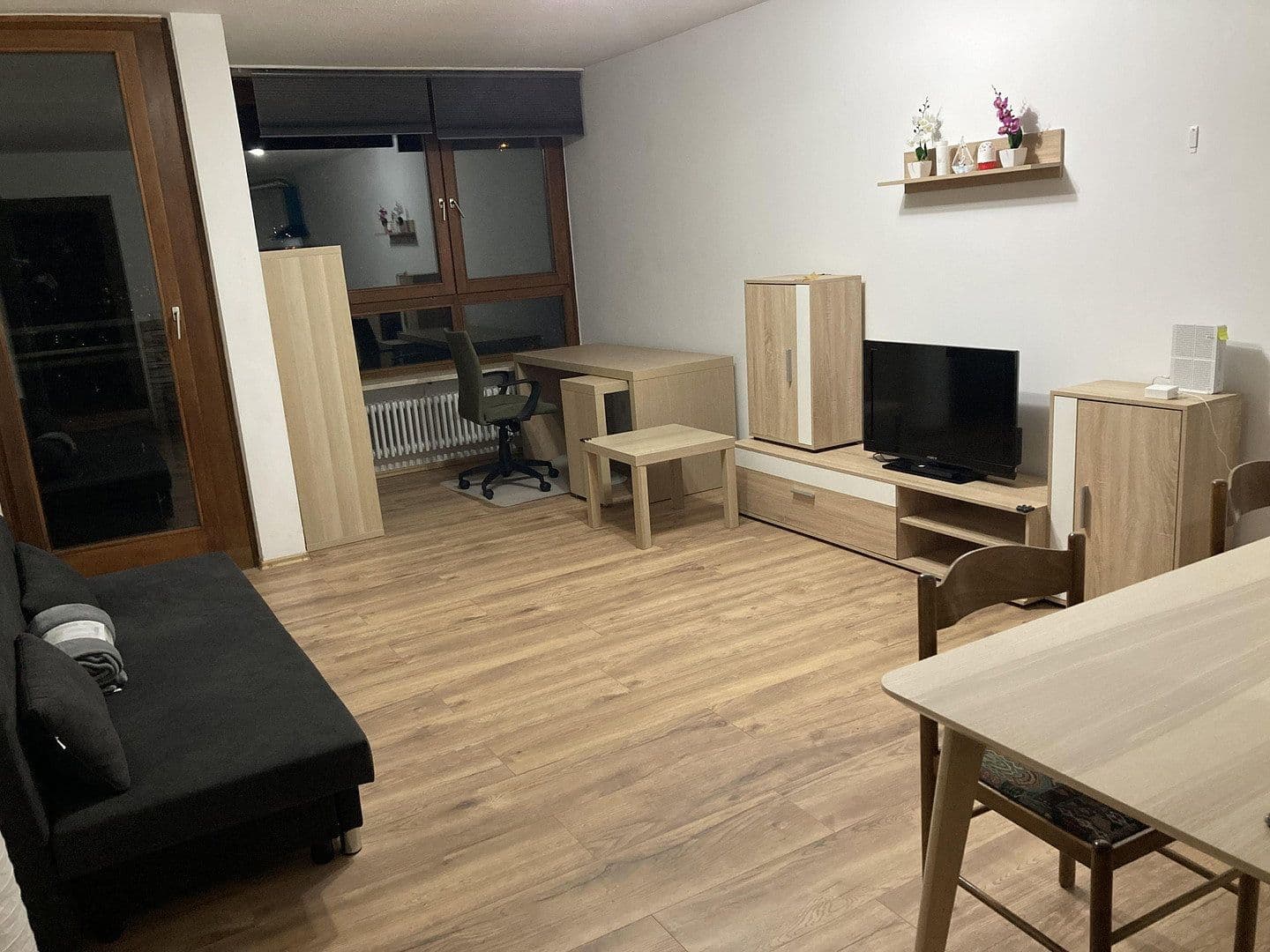 Prenájom bytu 2-izbový 62 m², München, Bavorsko Prenájom bytu 2-izbový 62 m², München, Bavorsko
