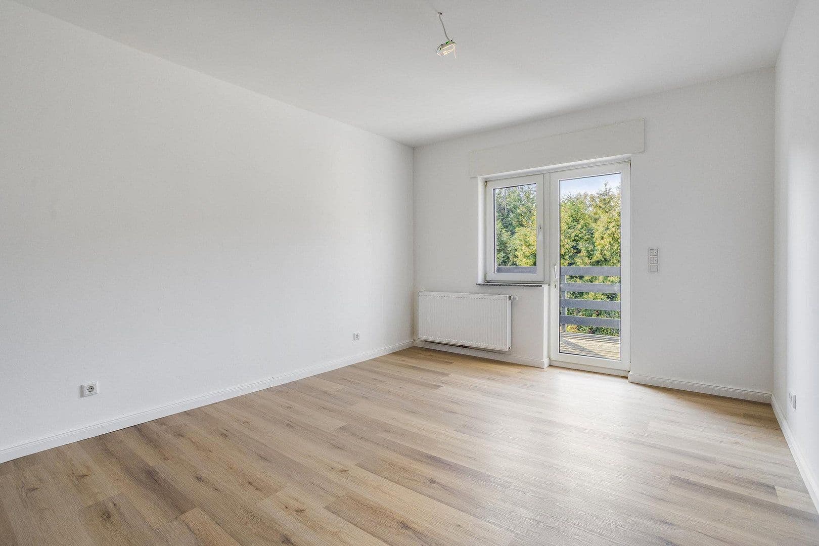 Predaj domu 230 m², pozemok 302 m², Nimweger Straße 45, Kleve, Severné Porýnie - Westfálsko Predaj domu 230 m², pozemok 302 m², Nimweger Straße 45, Kleve, Severné Porýnie - Westfálsko