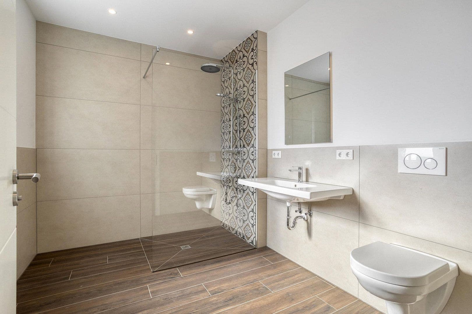 Predaj domu 230 m², pozemok 302 m², Nimweger Straße 45, Kleve, Severné Porýnie - Westfálsko Predaj domu 230 m², pozemok 302 m², Nimweger Straße 45, Kleve, Severné Porýnie - Westfálsko