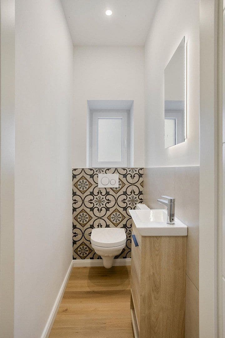 Predaj domu 230 m², pozemok 302 m², Nimweger Straße 45, Kleve, Severné Porýnie - Westfálsko Predaj domu 230 m², pozemok 302 m², Nimweger Straße 45, Kleve, Severné Porýnie - Westfálsko