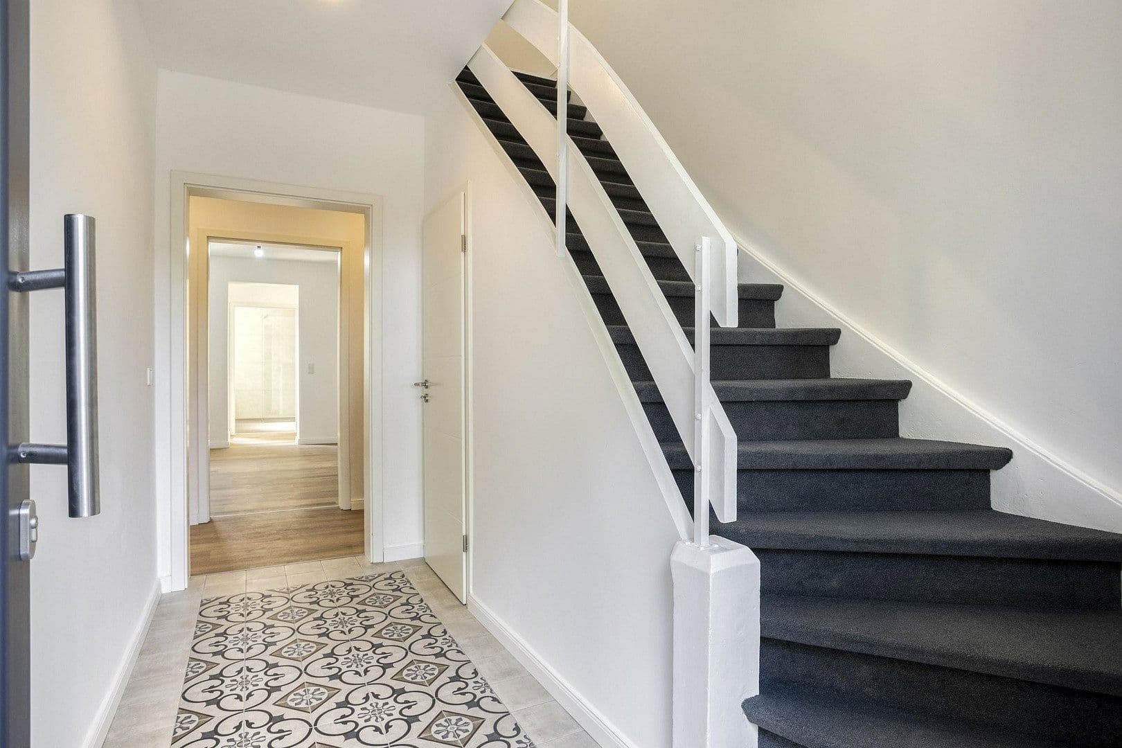 Predaj domu 230 m², pozemok 302 m², Nimweger Straße 45, Kleve, Severné Porýnie - Westfálsko Predaj domu 230 m², pozemok 302 m², Nimweger Straße 45, Kleve, Severné Porýnie - Westfálsko
