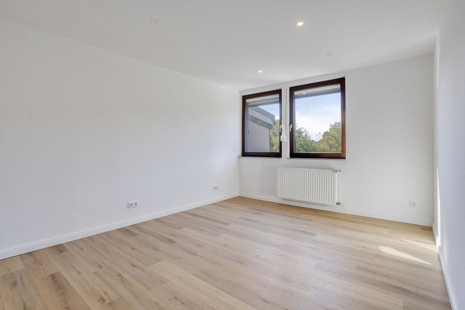 Predaj domu 230 m², pozemok 302 m², Nimweger Straße 45, Kleve, Severné Porýnie - Westfálsko Predaj domu 230 m², pozemok 302 m², Nimweger Straße 45, Kleve, Severné Porýnie - Westfálsko
