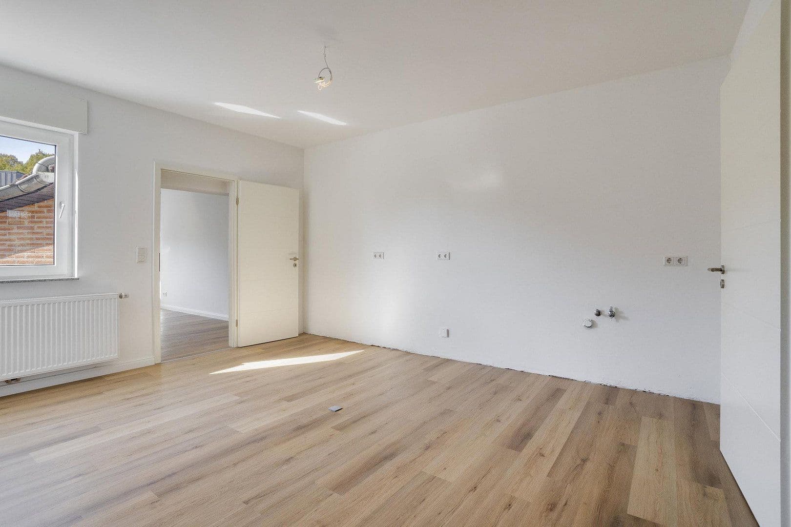 Predaj domu 230 m², pozemok 302 m², Nimweger Straße 45, Kleve, Severné Porýnie - Westfálsko Predaj domu 230 m², pozemok 302 m², Nimweger Straße 45, Kleve, Severné Porýnie - Westfálsko