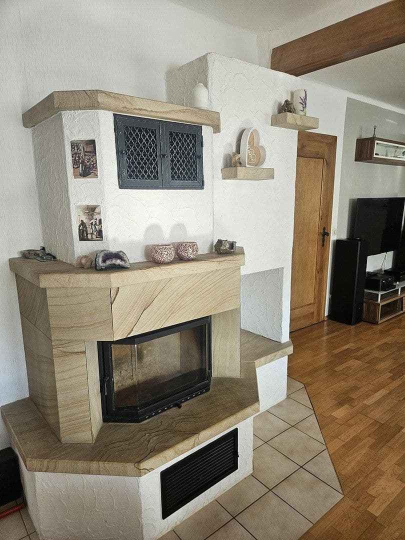 Predaj domu 171 m², pozemok 820 m², Annweiler am Trifels, Porýnie-Falcko Predaj domu 171 m², pozemok 820 m², Annweiler am Trifels, Porýnie-Falcko