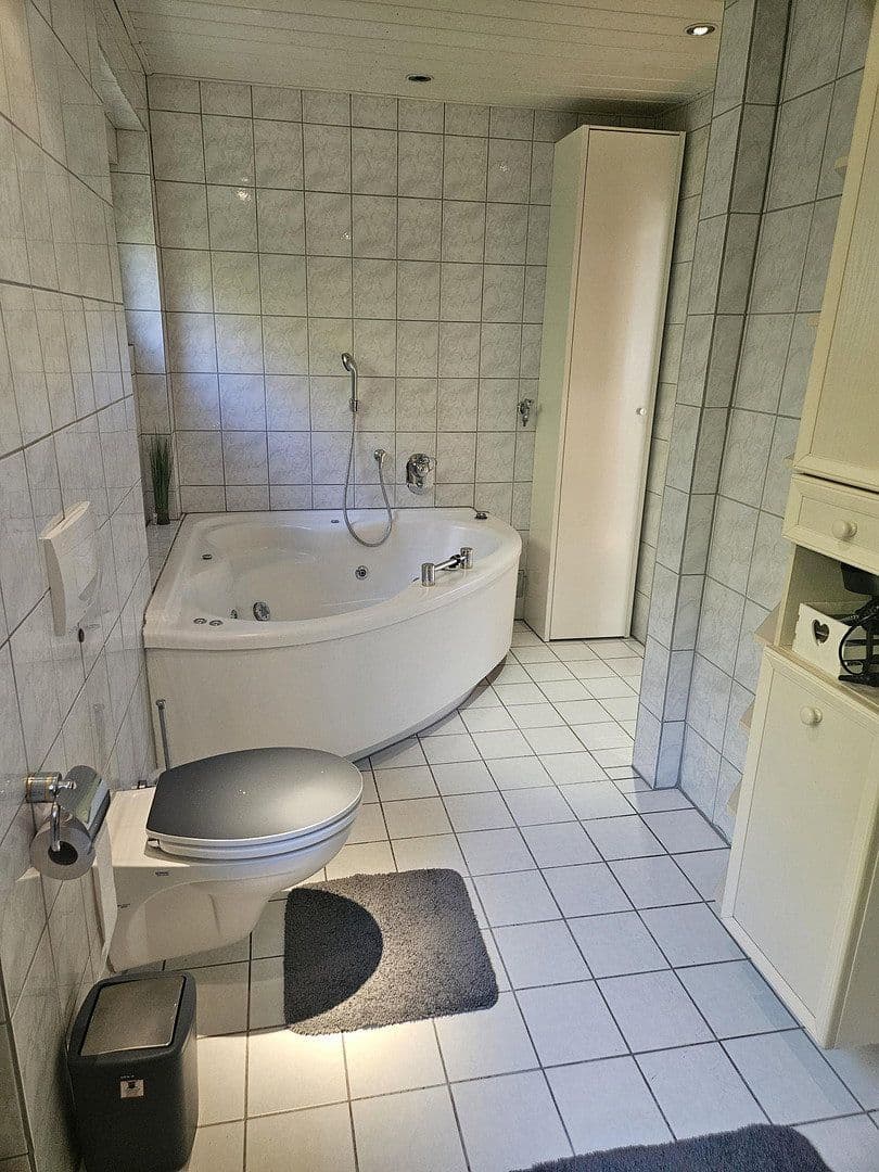 Predaj domu 171 m², pozemok 820 m², Annweiler am Trifels, Porýnie-Falcko Predaj domu 171 m², pozemok 820 m², Annweiler am Trifels, Porýnie-Falcko