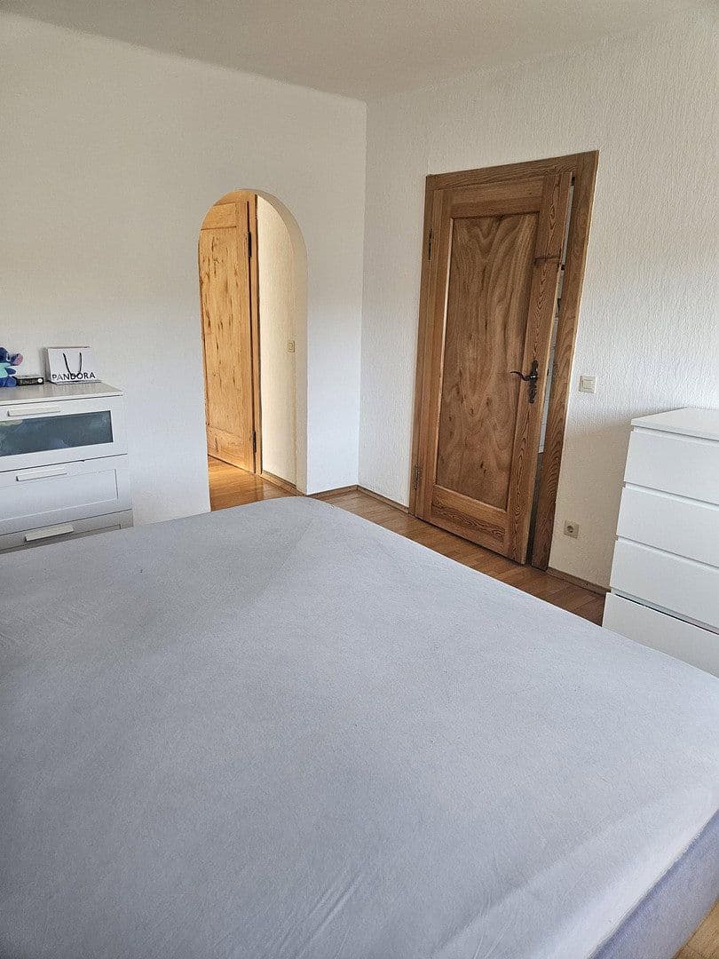 Predaj domu 171 m², pozemok 820 m², Annweiler am Trifels, Porýnie-Falcko Predaj domu 171 m², pozemok 820 m², Annweiler am Trifels, Porýnie-Falcko