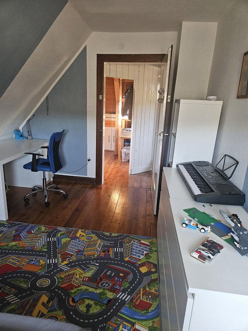 Predaj domu 171 m², pozemok 820 m², Annweiler am Trifels, Porýnie-Falcko Predaj domu 171 m², pozemok 820 m², Annweiler am Trifels, Porýnie-Falcko
