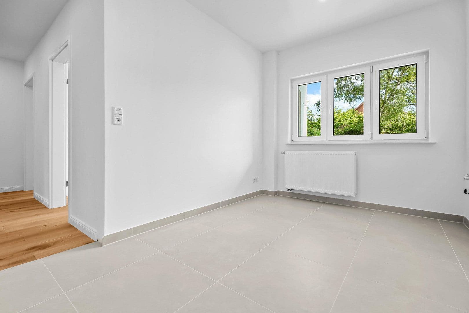 Predaj bytu 4-izbový 79 m², Bremen, Brémy Predaj bytu 4-izbový 79 m², Bremen, Brémy