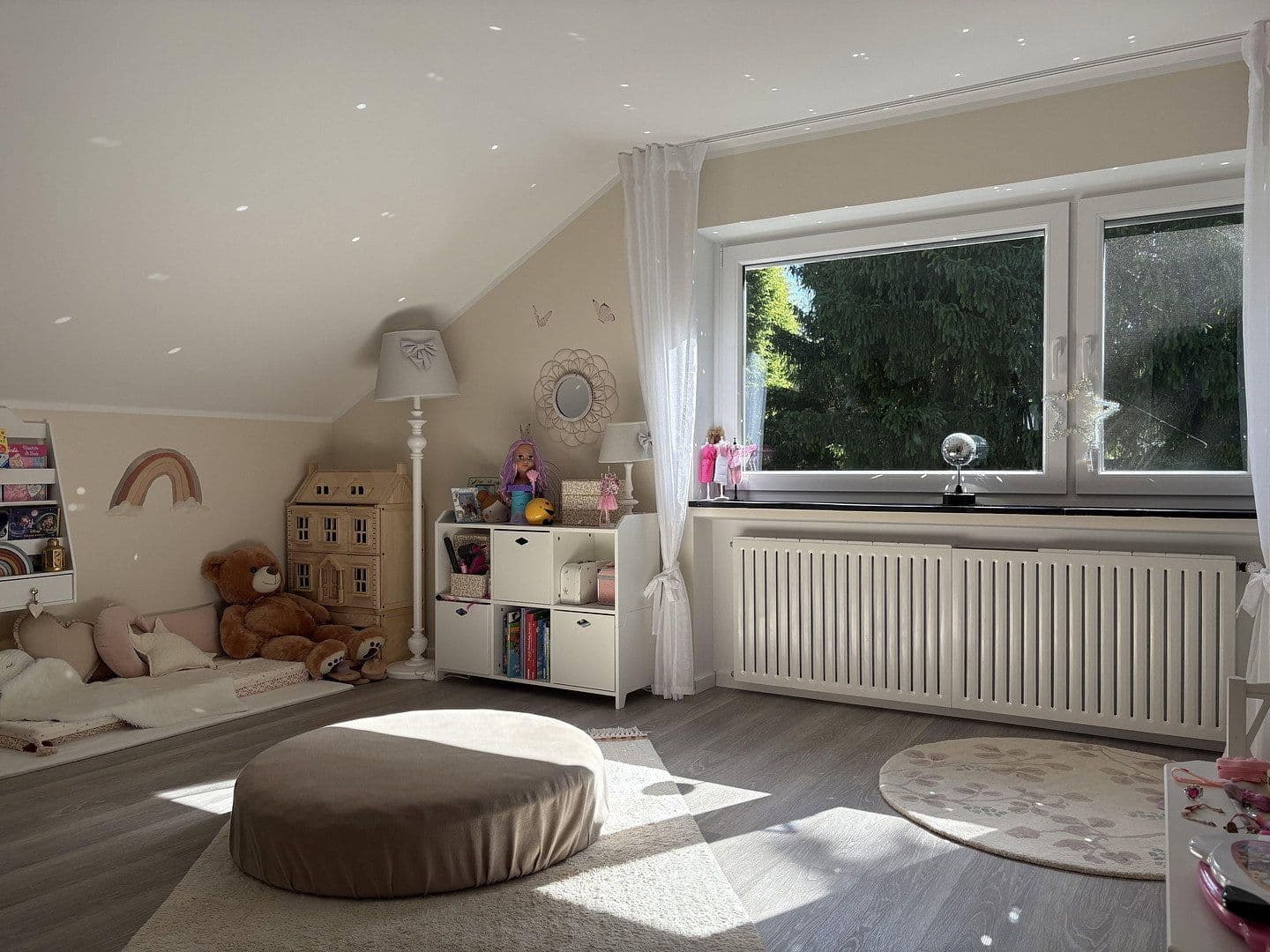 Predaj domu 260 m², pozemok 2.200 m², Bergisch Gladbach, Severné Porýnie - Westfálsko Predaj domu 260 m², pozemok 2.200 m², Bergisch Gladbach, Severné Porýnie - Westfálsko