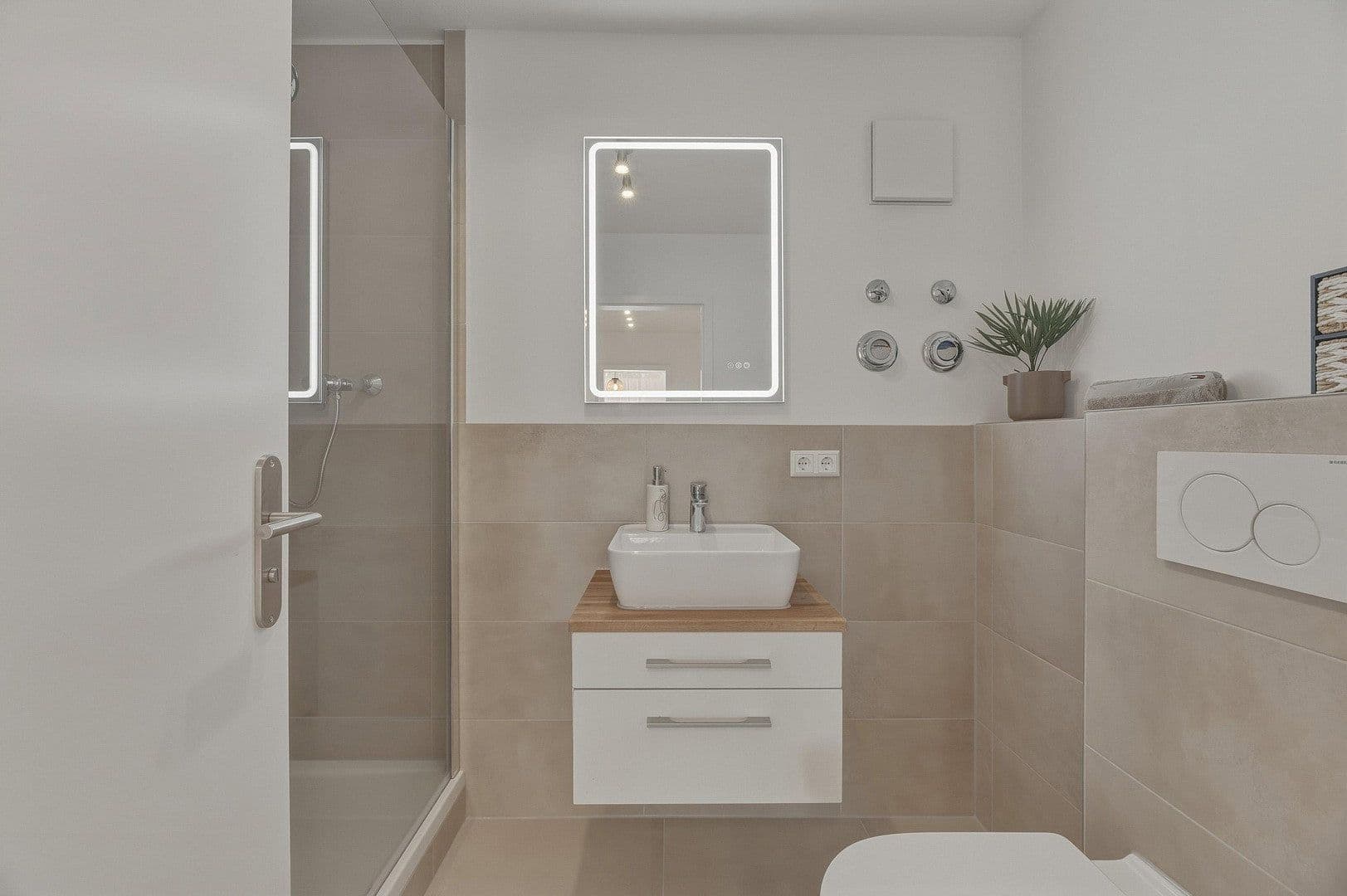 Predaj bytu 2-izbový 63 m², Kirchheim unter Teck, Bádensko-Wurttembersko Predaj bytu 2-izbový 63 m², Kirchheim unter Teck, Bádensko-Wurttembersko