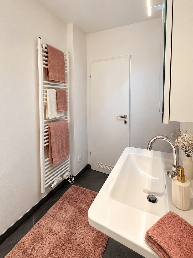 Predaj bytu 2-izbový 60 m², Berlin, Berlín Predaj bytu 2-izbový 60 m², Berlin, Berlín