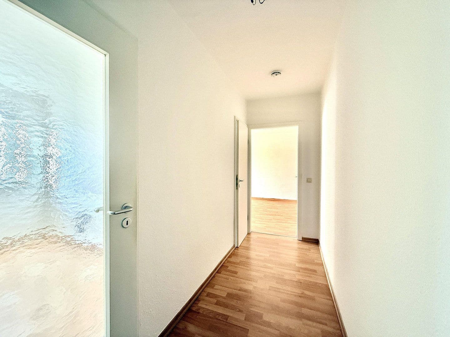 Prenájom bytu 2-izbový 55 m², Franz-Mehring-Str. 65, Dresden, Sasko Prenájom bytu 2-izbový 55 m², Franz-Mehring-Str. 65, Dresden, Sasko