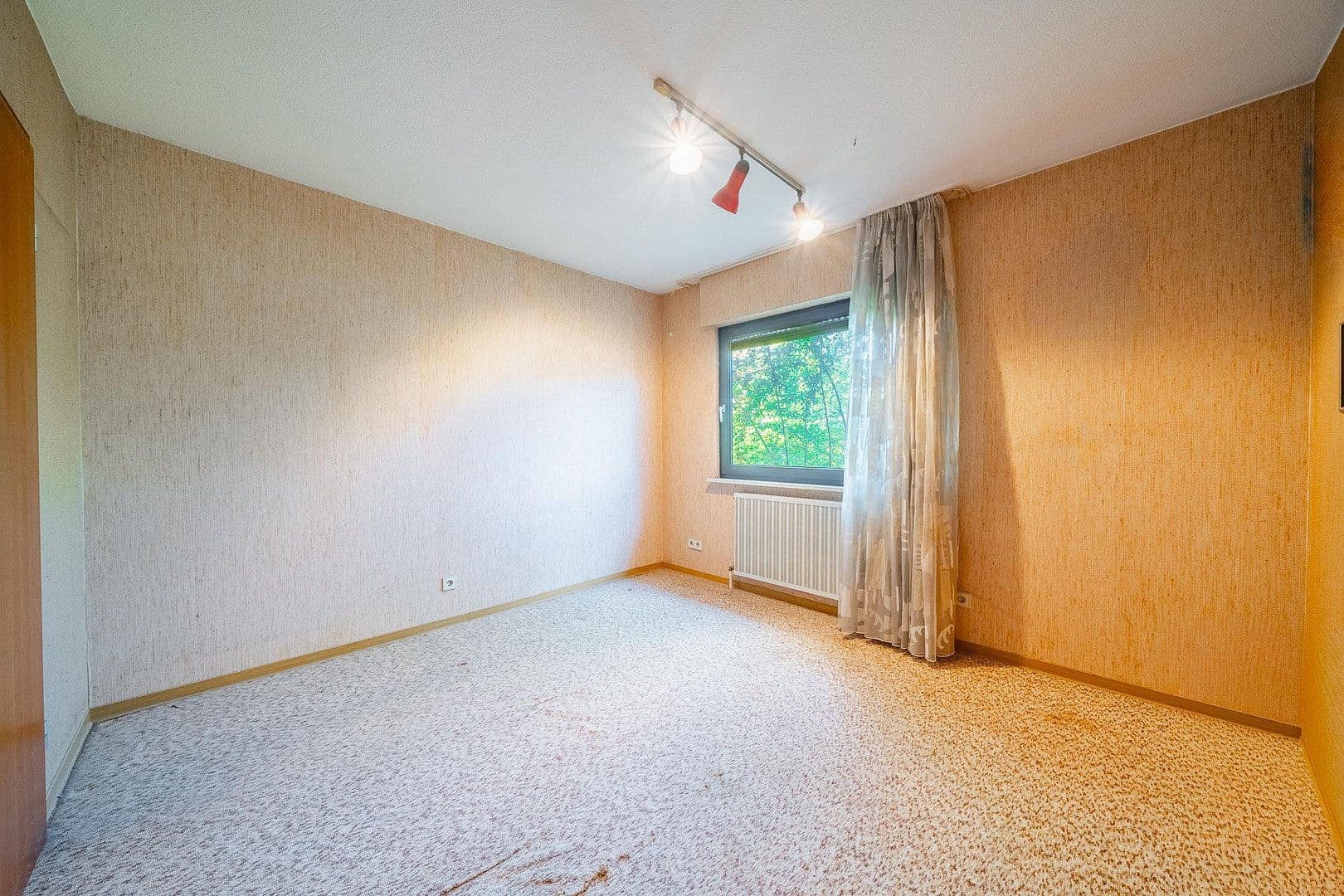 Predaj domu 178 m², pozemok 493 m², Kirchheim unter Teck, Bádensko-Wurttembersko Predaj domu 178 m², pozemok 493 m², Kirchheim unter Teck, Bádensko-Wurttembersko