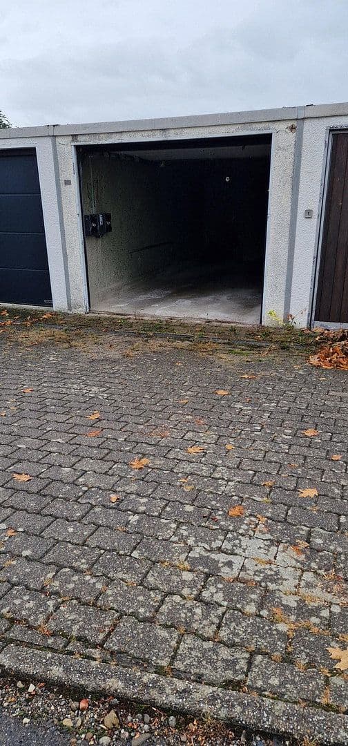 Predaj domu 178 m², pozemok 493 m², Kirchheim unter Teck, Bádensko-Wurttembersko Predaj domu 178 m², pozemok 493 m², Kirchheim unter Teck, Bádensko-Wurttembersko