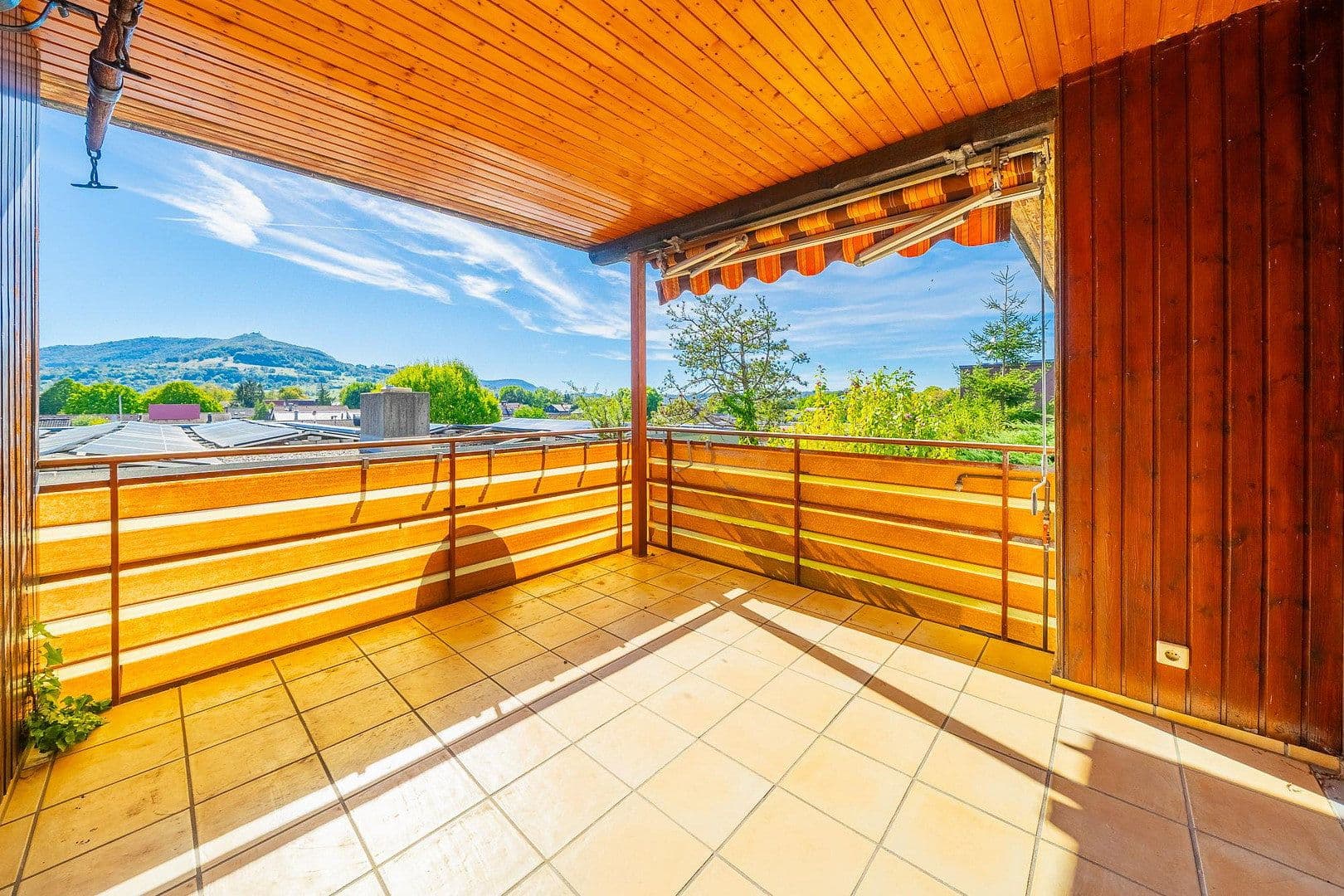 Predaj domu 178 m², pozemok 493 m², Kirchheim unter Teck, Bádensko-Wurttembersko Predaj domu 178 m², pozemok 493 m², Kirchheim unter Teck, Bádensko-Wurttembersko