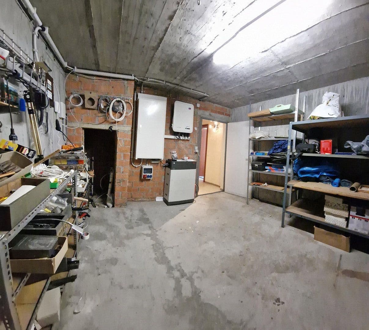 Predaj domu 178 m², pozemok 493 m², Kirchheim unter Teck, Bádensko-Wurttembersko Predaj domu 178 m², pozemok 493 m², Kirchheim unter Teck, Bádensko-Wurttembersko