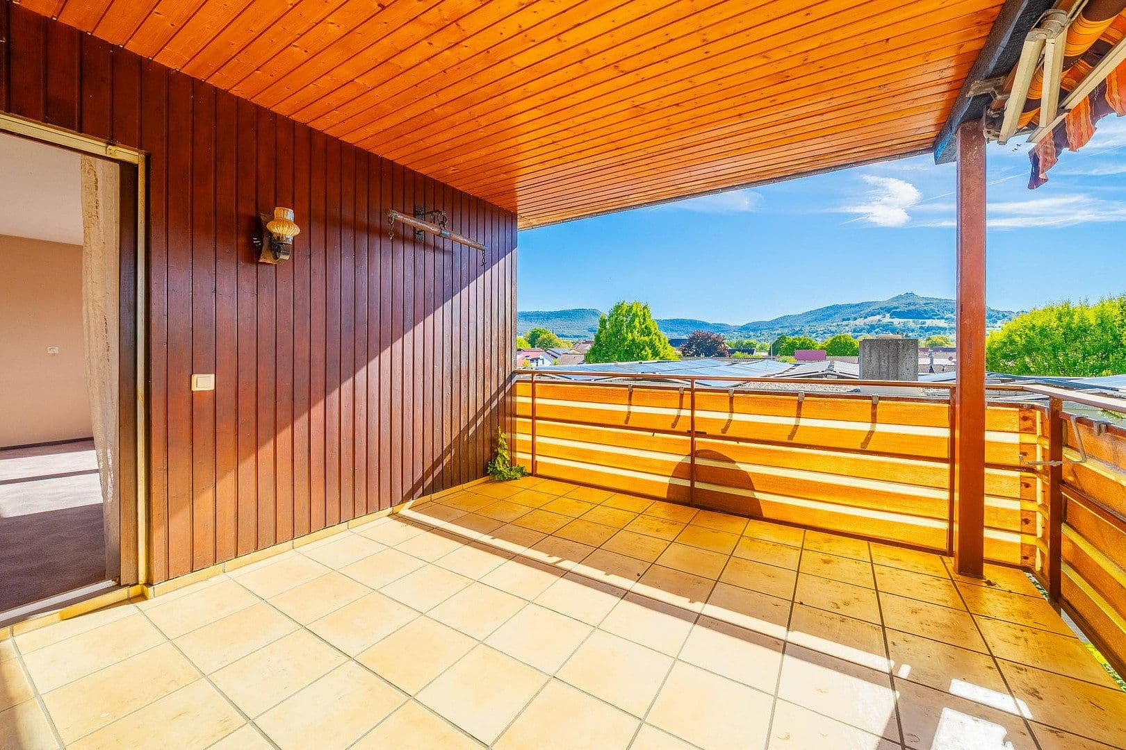 Predaj domu 178 m², pozemok 493 m², Kirchheim unter Teck, Bádensko-Wurttembersko Predaj domu 178 m², pozemok 493 m², Kirchheim unter Teck, Bádensko-Wurttembersko