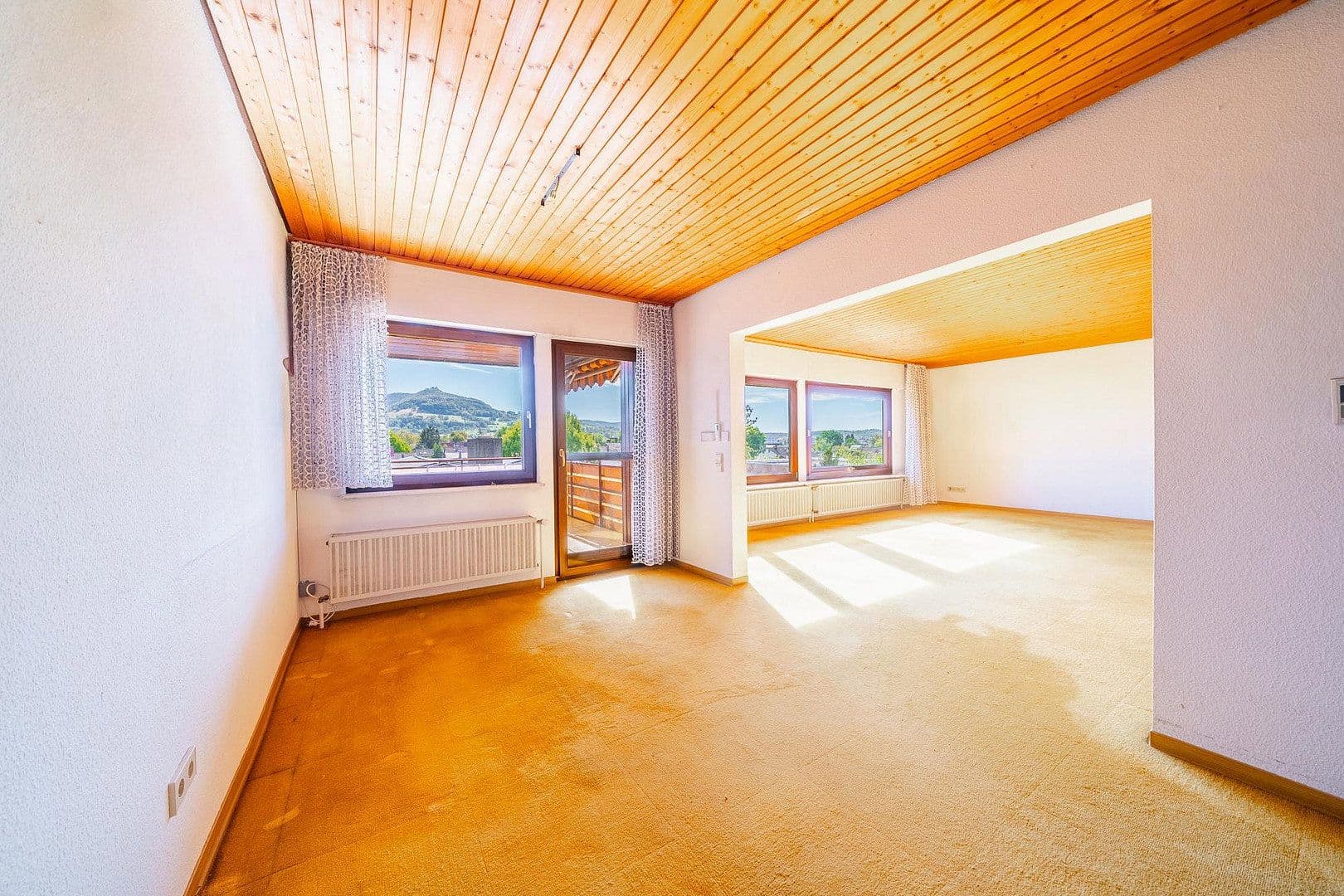 Predaj domu 178 m², pozemok 493 m², Kirchheim unter Teck, Bádensko-Wurttembersko Predaj domu 178 m², pozemok 493 m², Kirchheim unter Teck, Bádensko-Wurttembersko