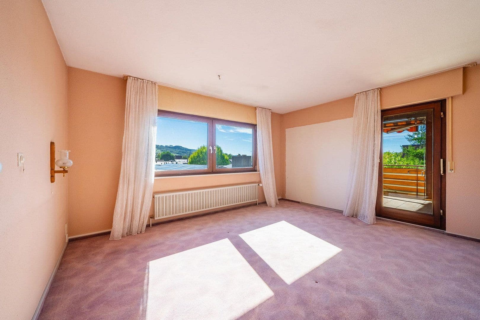 Predaj domu 178 m², pozemok 493 m², Kirchheim unter Teck, Bádensko-Wurttembersko Predaj domu 178 m², pozemok 493 m², Kirchheim unter Teck, Bádensko-Wurttembersko