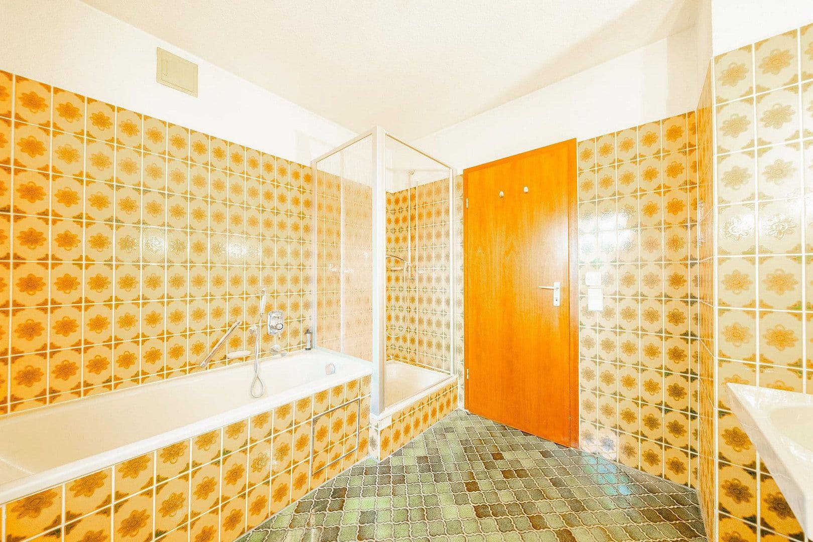 Predaj domu 178 m², pozemok 493 m², Kirchheim unter Teck, Bádensko-Wurttembersko Predaj domu 178 m², pozemok 493 m², Kirchheim unter Teck, Bádensko-Wurttembersko