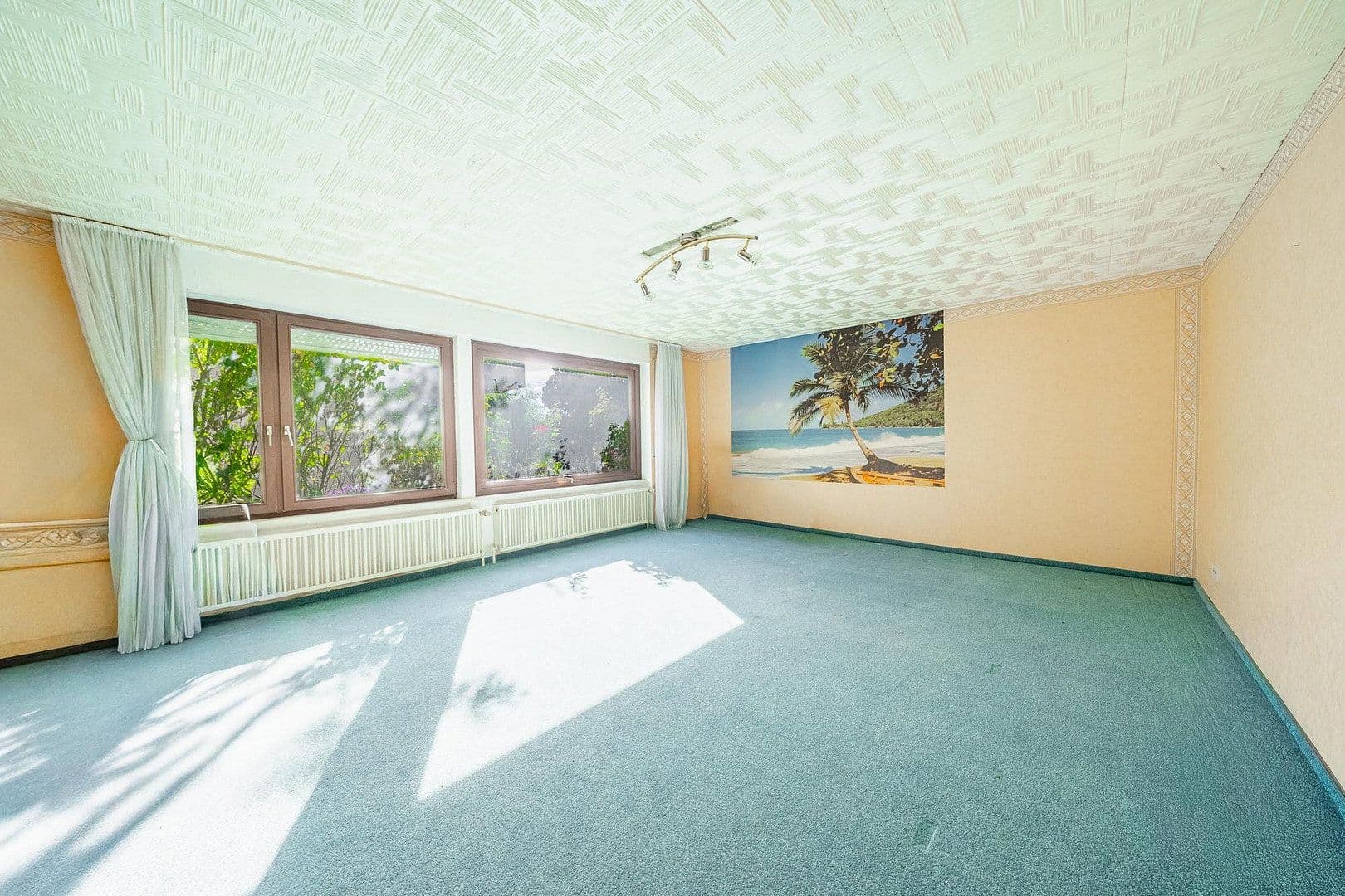 Predaj domu 178 m², pozemok 493 m², Kirchheim unter Teck, Bádensko-Wurttembersko Predaj domu 178 m², pozemok 493 m², Kirchheim unter Teck, Bádensko-Wurttembersko