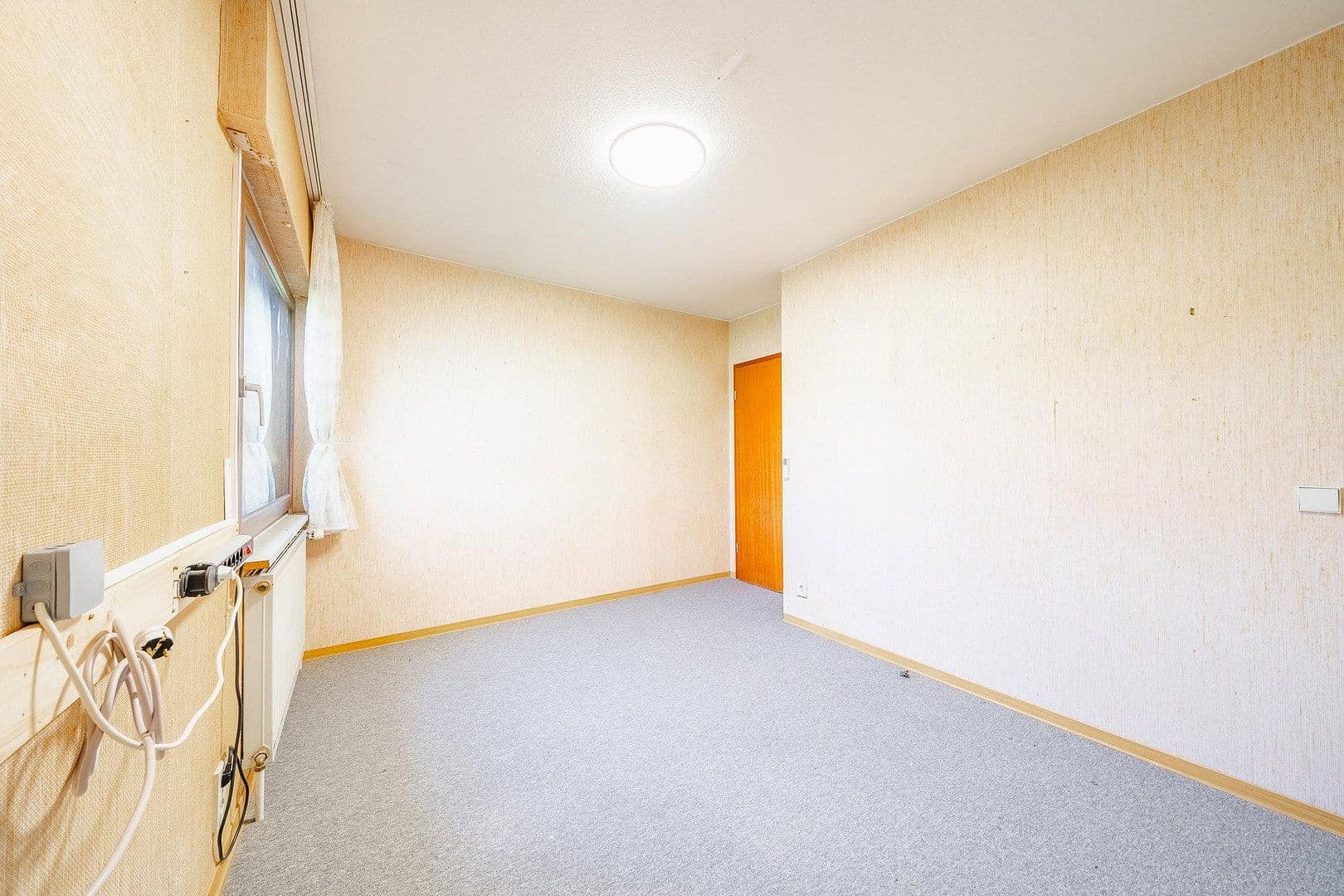 Predaj domu 178 m², pozemok 493 m², Kirchheim unter Teck, Bádensko-Wurttembersko Predaj domu 178 m², pozemok 493 m², Kirchheim unter Teck, Bádensko-Wurttembersko