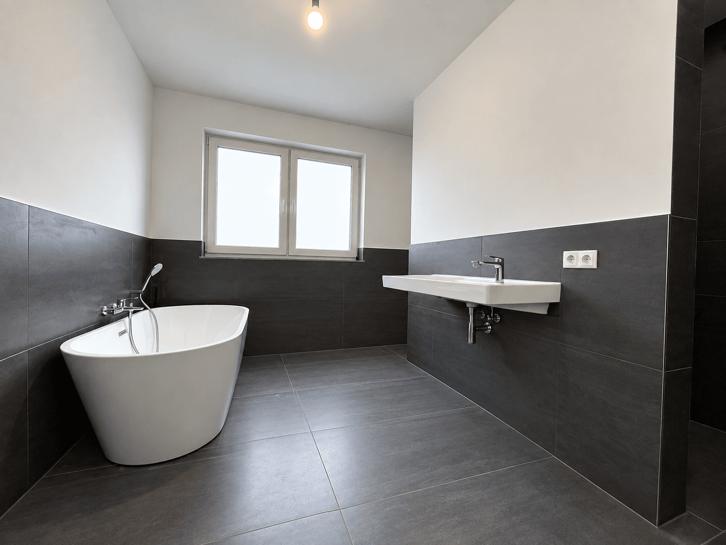 Prenájom domu 165 m², pozemok 277 m², An der Wachhecke 7a, Bad Münstereifel, Severné Porýnie - Westfálsko Prenájom domu 165 m², pozemok 277 m², An der Wachhecke 7a, Bad Münstereifel, Severné Porýnie - Westfálsko