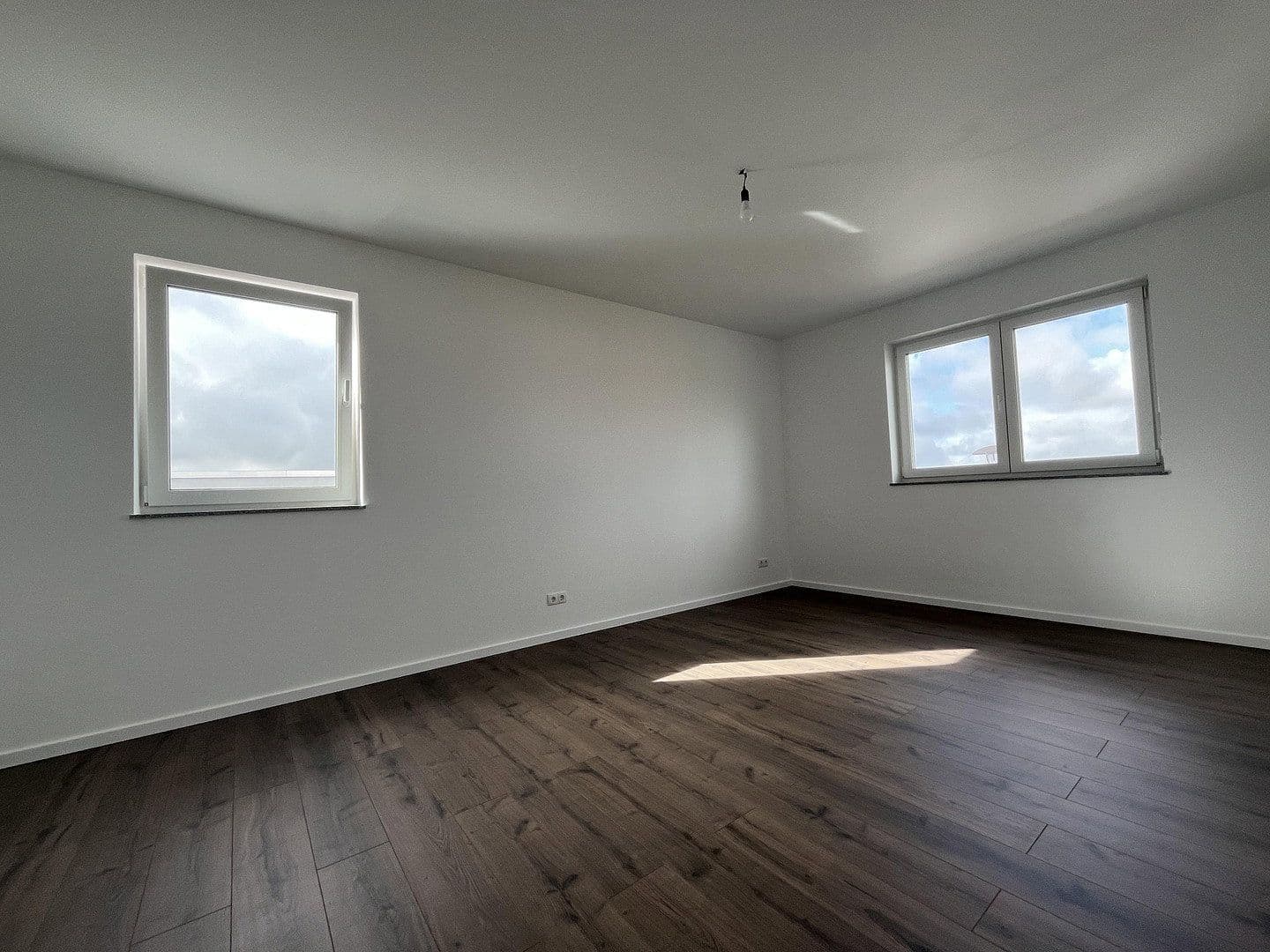 Prenájom domu 165 m², pozemok 277 m², An der Wachhecke 7a, Bad Münstereifel, Severné Porýnie - Westfálsko Prenájom domu 165 m², pozemok 277 m², An der Wachhecke 7a, Bad Münstereifel, Severné Porýnie - Westfálsko