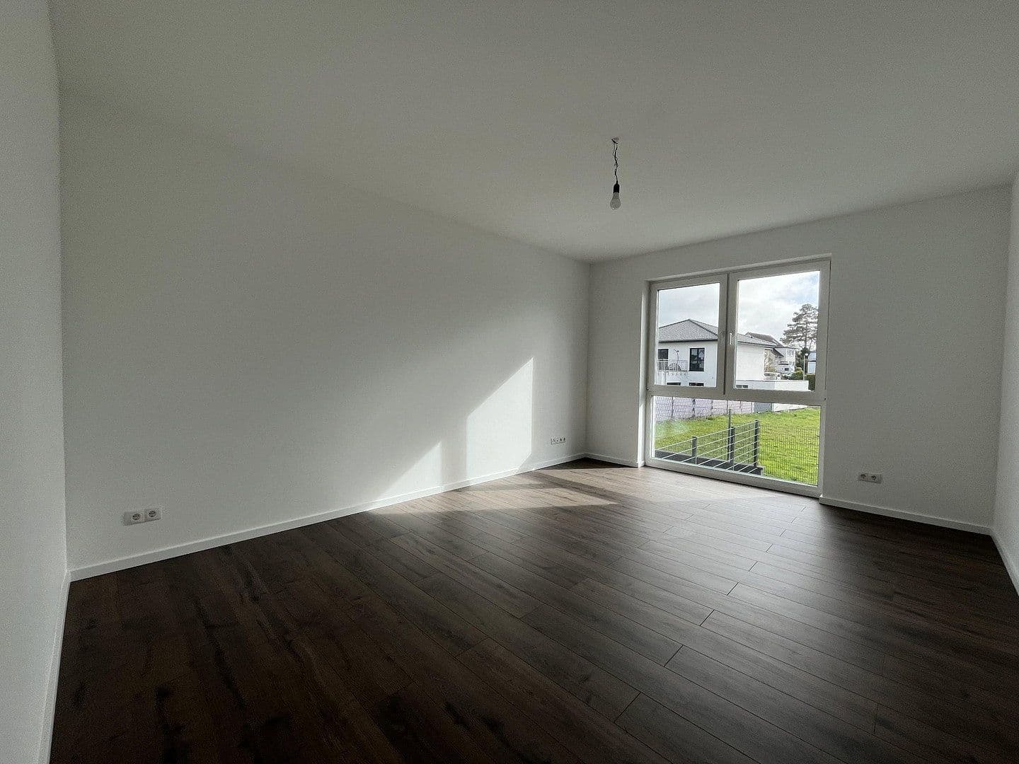 Prenájom domu 165 m², pozemok 277 m², An der Wachhecke 7a, Bad Münstereifel, Severné Porýnie - Westfálsko Prenájom domu 165 m², pozemok 277 m², An der Wachhecke 7a, Bad Münstereifel, Severné Porýnie - Westfálsko