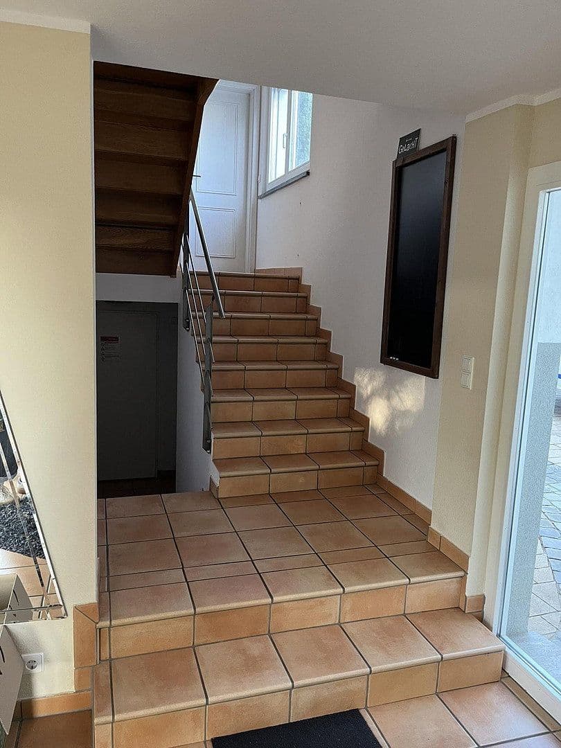 Predaj domu 244 m², pozemok 826 m², Schubertstraße 14, Straubenhardt, Bádensko-Wurttembersko Predaj domu 244 m², pozemok 826 m², Schubertstraße 14, Straubenhardt, Bádensko-Wurttembersko