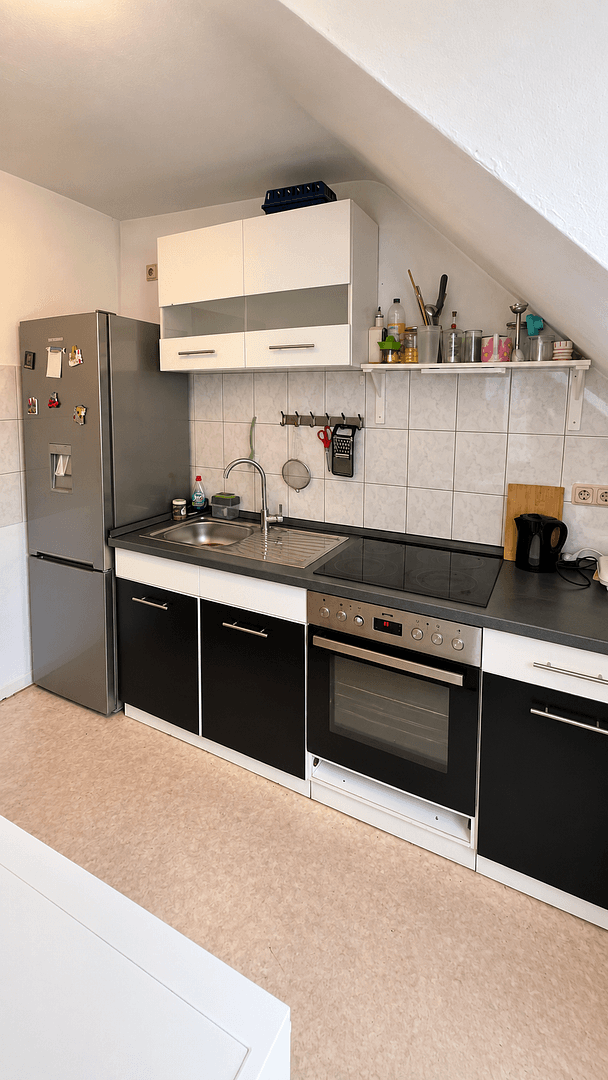 Prenájom bytu 3-izbový 73 m², Moltkestr. 1-5, Aachen, Severné Porýnie - Westfálsko Prenájom bytu 3-izbový 73 m², Moltkestr. 1-5, Aachen, Severné Porýnie - Westfálsko