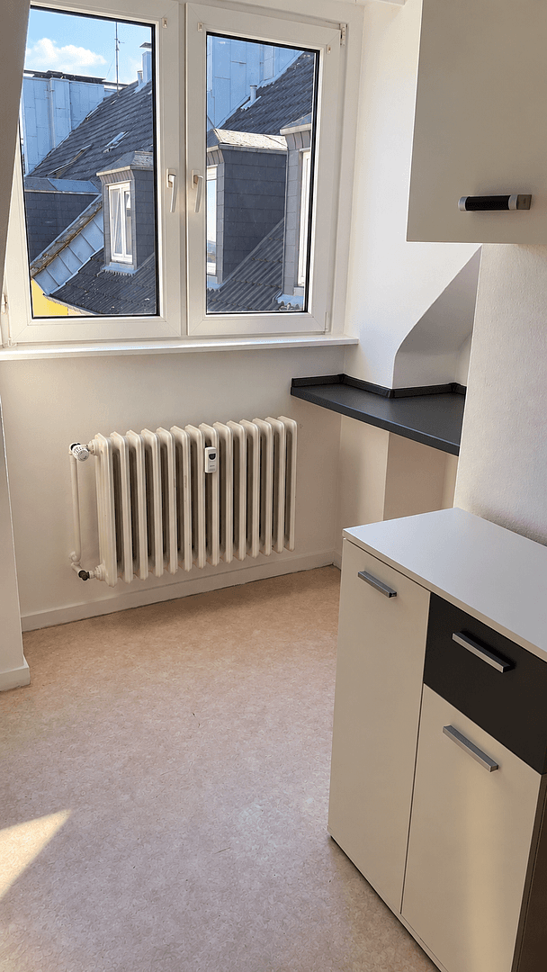 Prenájom bytu 3-izbový 73 m², Moltkestr. 1-5, Aachen, Severné Porýnie - Westfálsko Prenájom bytu 3-izbový 73 m², Moltkestr. 1-5, Aachen, Severné Porýnie - Westfálsko