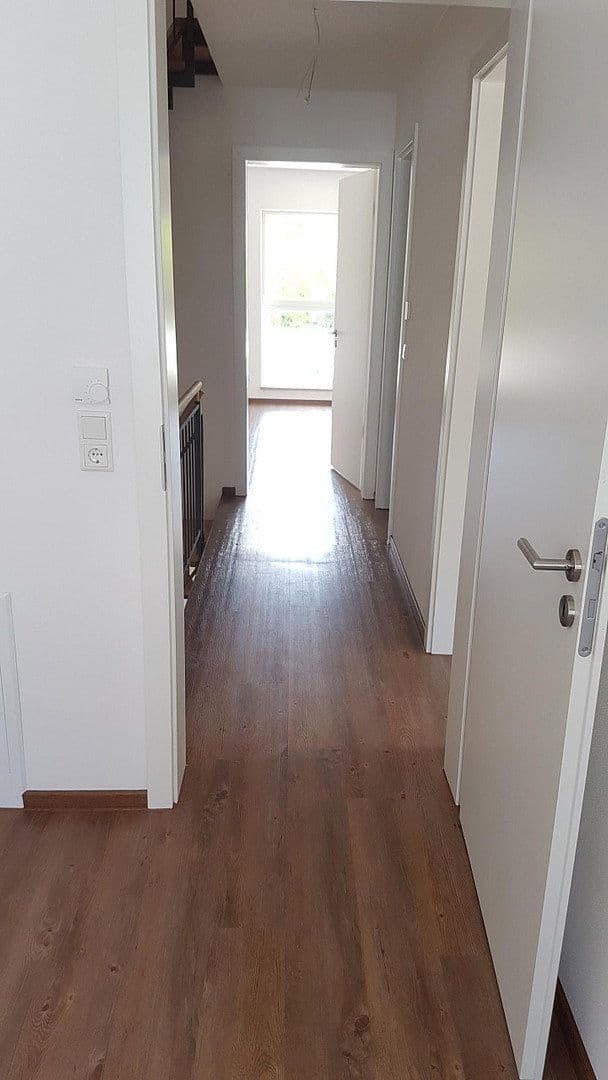 Predaj domu 152 m², pozemok 243 m², Altdorf bei Nürnberg, Bavorsko Predaj domu 152 m², pozemok 243 m², Altdorf bei Nürnberg, Bavorsko